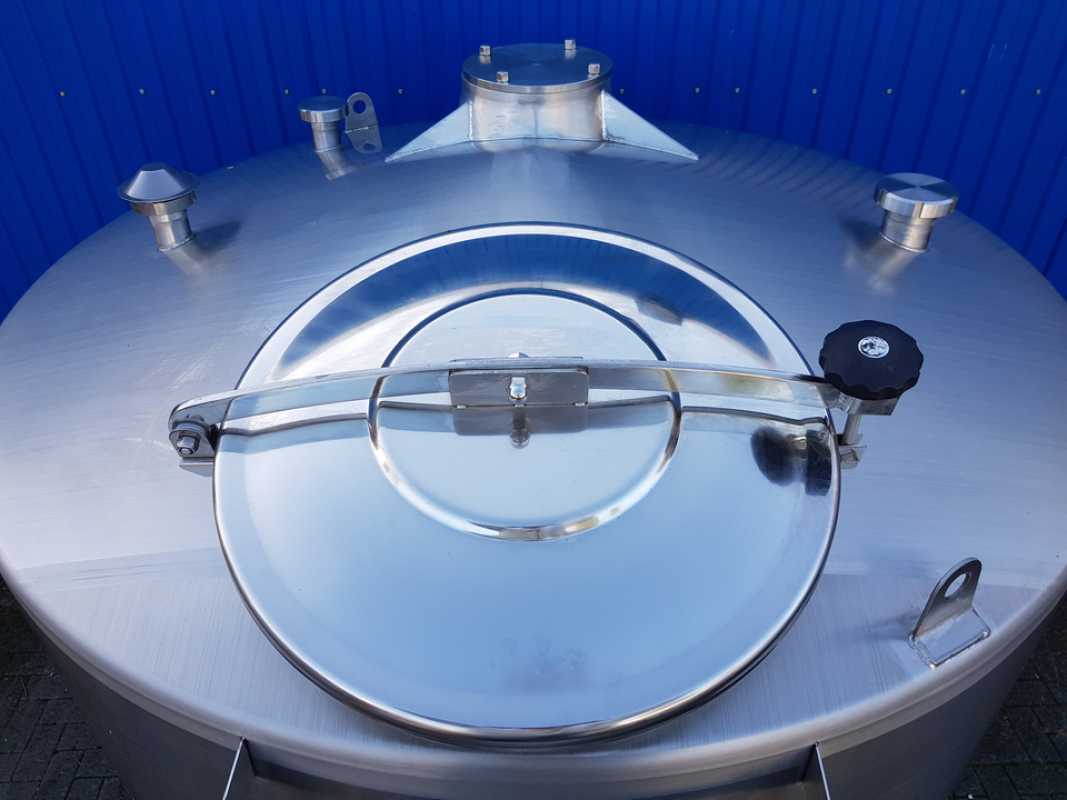 3300L Stainless steel vessel with thermoplate